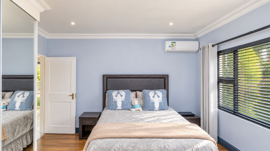 3 Bedroom Property for Sale in WestLake Country Safari Estate North West